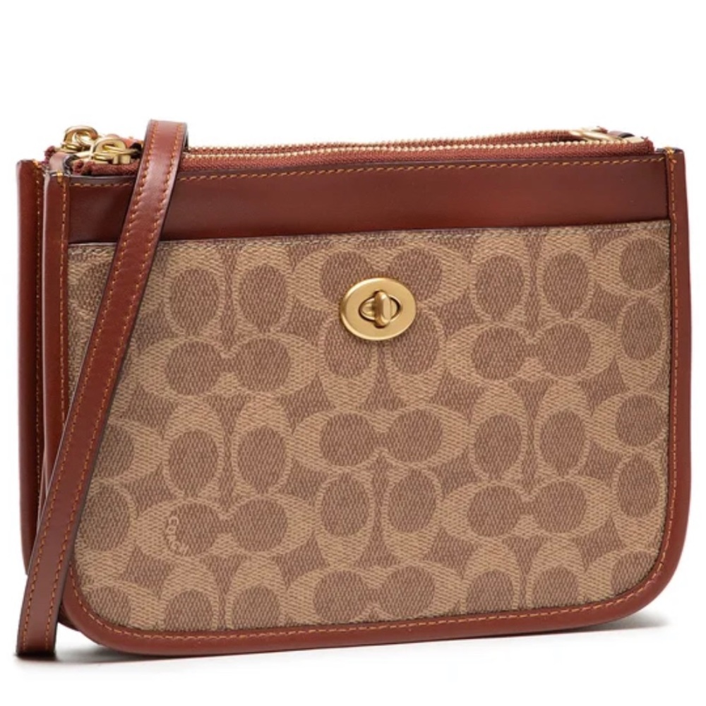 💯 Authentic Coach  signature turn lock crossbody
